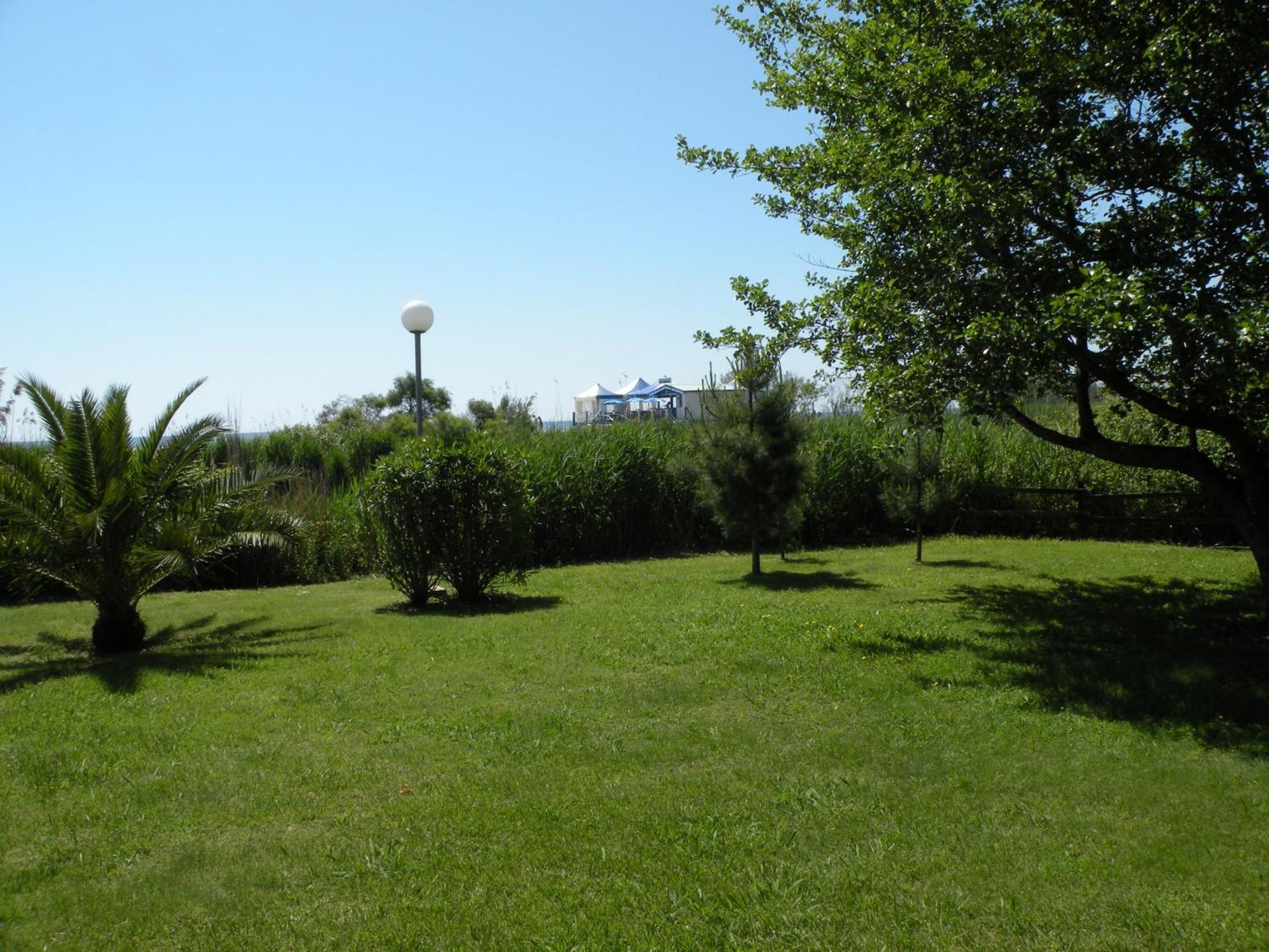 Residence De Tourisme Marina Corsa Ghisonaccia Luaran gambar